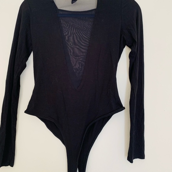 Black body suit with mesh cut out - Picture 3 of 3
